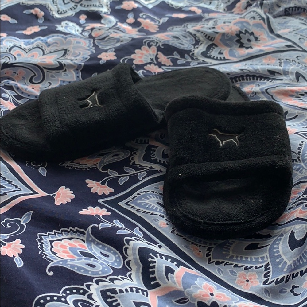 PINK black slippers! SUPER COMFY! WORN 3times!